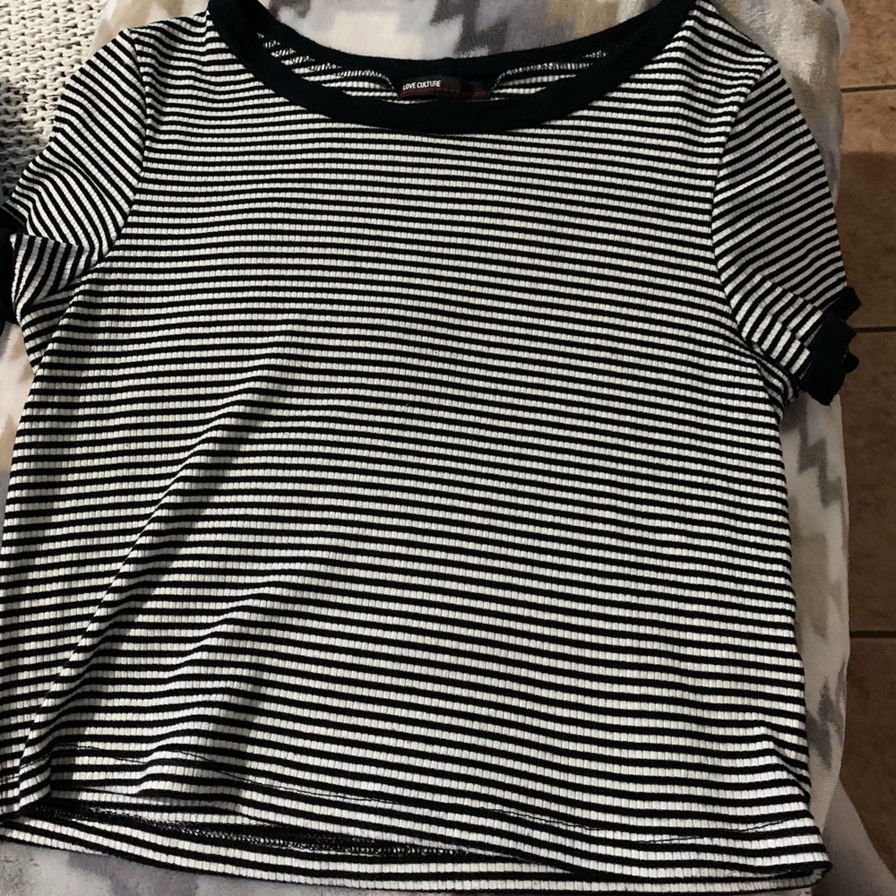 Striped Crop